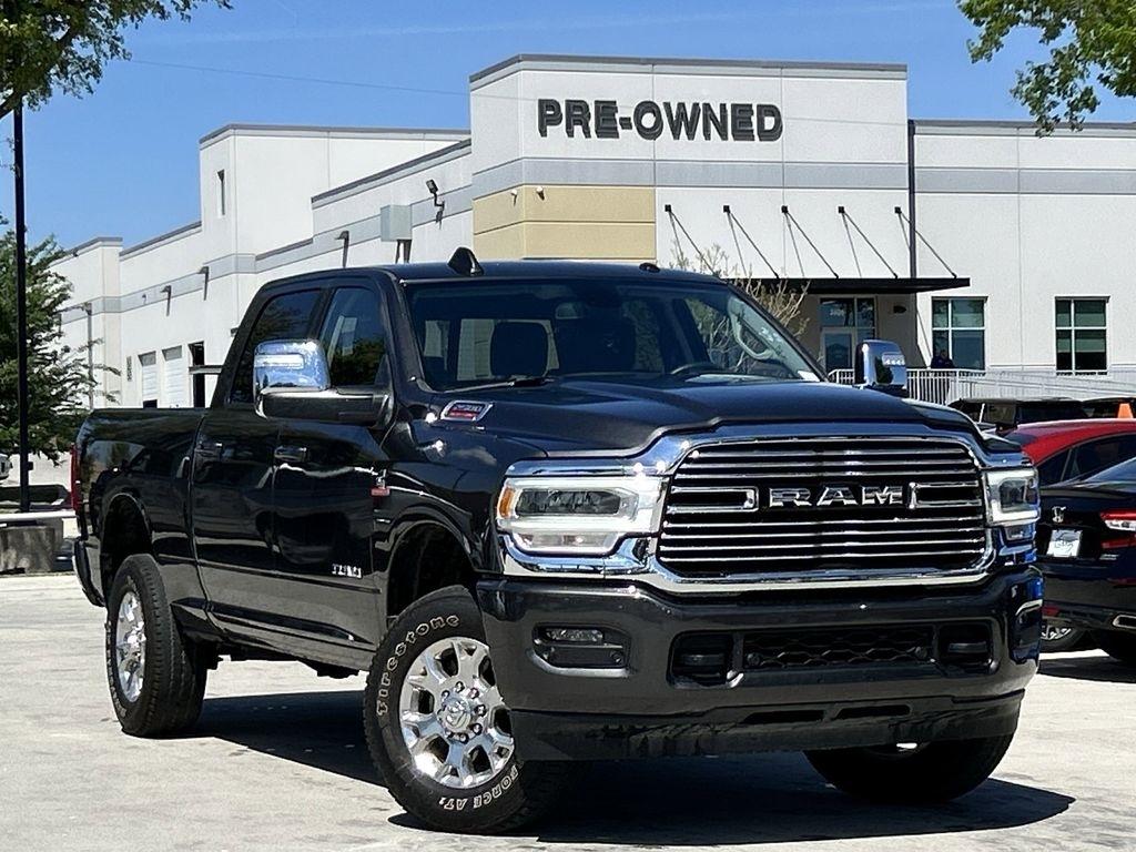 RAM 2500 Laramie Crew Cab SWB 4WD 2024