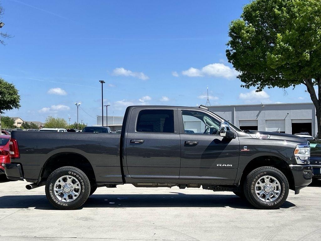 RAM 2500 Laramie Crew Cab SWB 4WD 2024