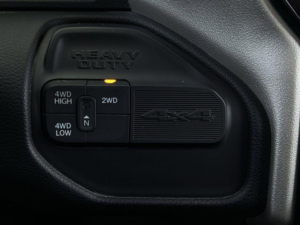 RAM 2500 Laramie Crew Cab SWB 4WD 2024