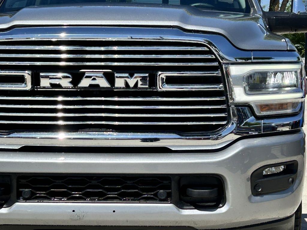 RAM 2500 Laramie Crew Cab SWB 4WD 2024