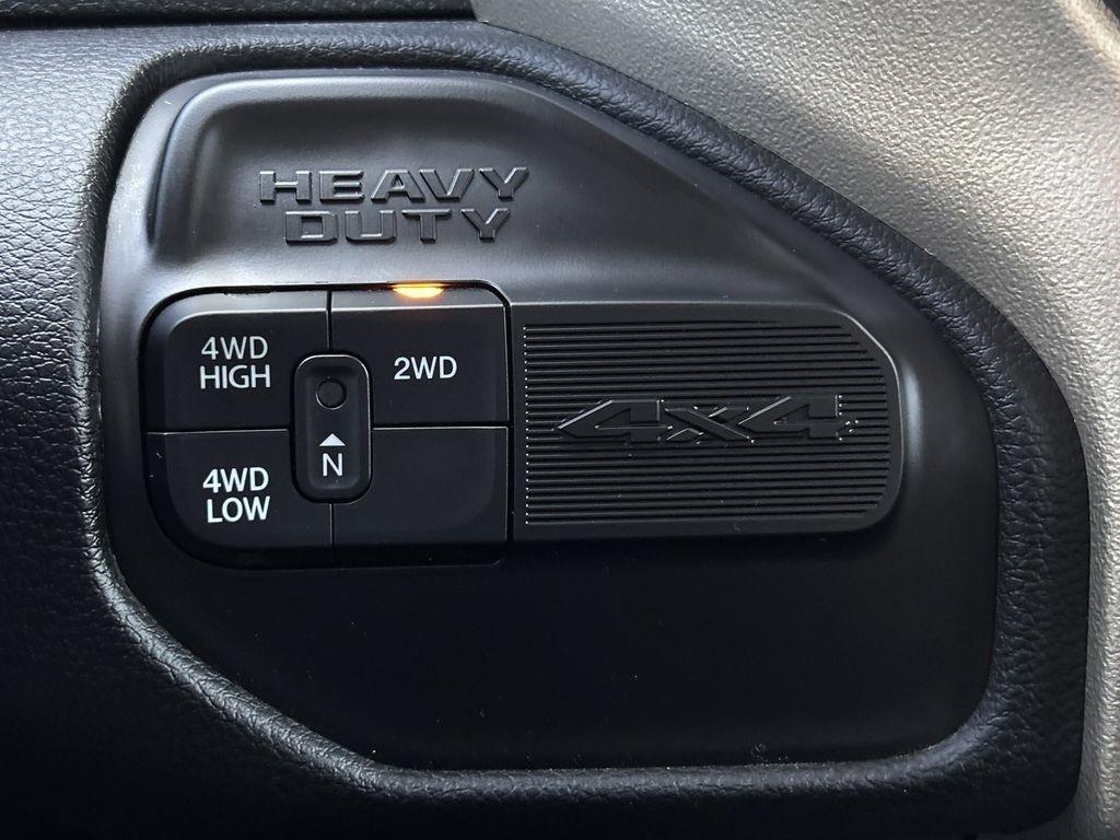 RAM 2500 Laramie Crew Cab SWB 4WD 2024