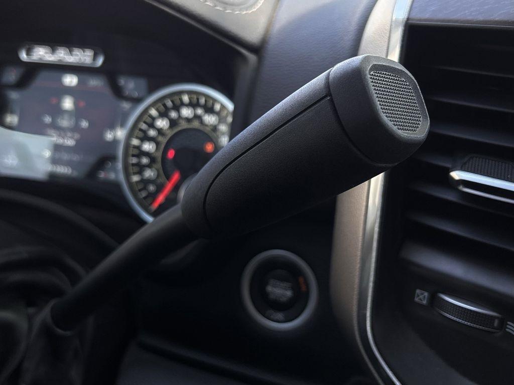 RAM 2500 Laramie Crew Cab SWB 4WD 2024