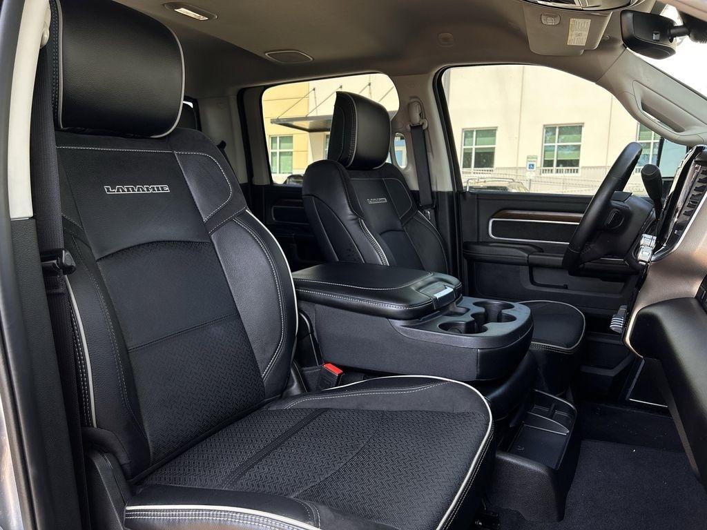 RAM 2500 Laramie Crew Cab SWB 4WD 2024