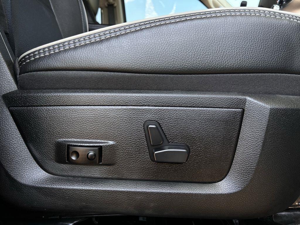 RAM 2500 Laramie Crew Cab SWB 4WD 2024