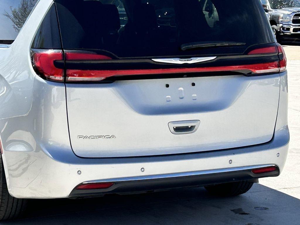 Chrysler Pacifica Touring L 2024