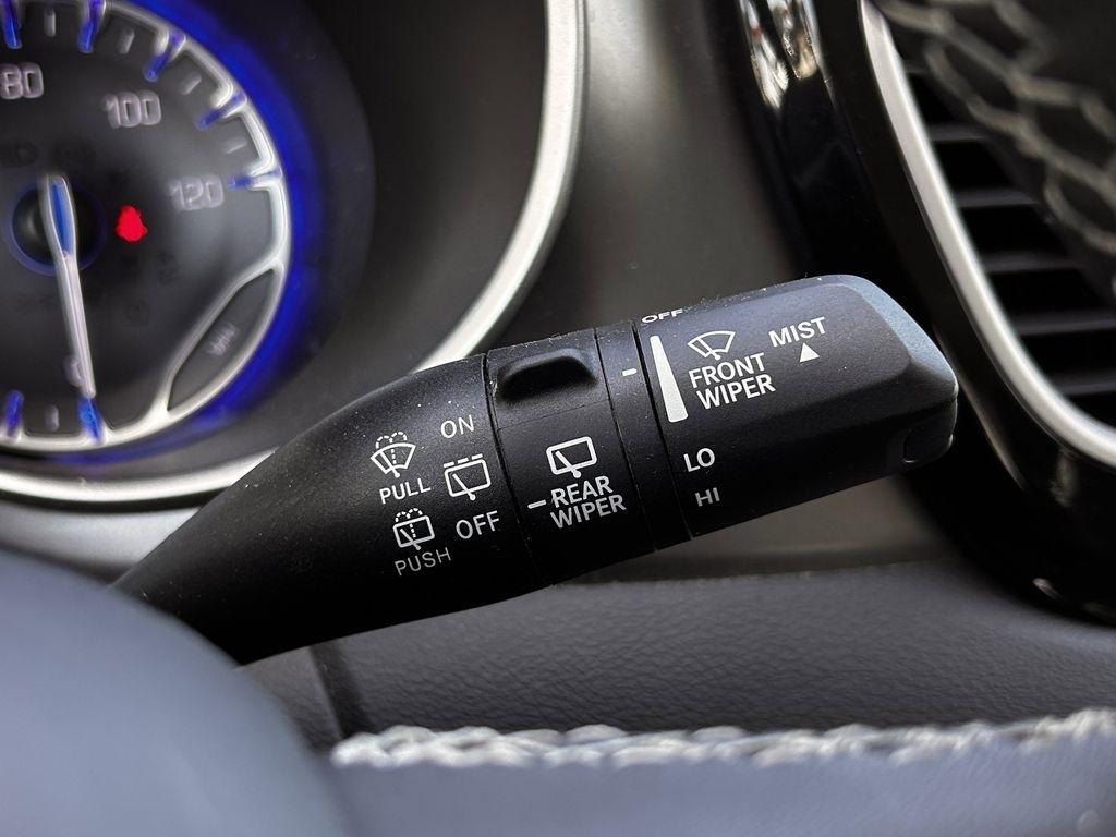 Chrysler Pacifica Touring L 2024