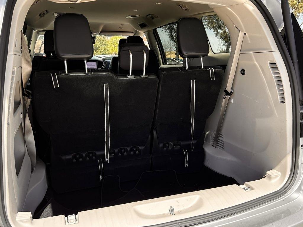 Chrysler Pacifica Touring L 2024