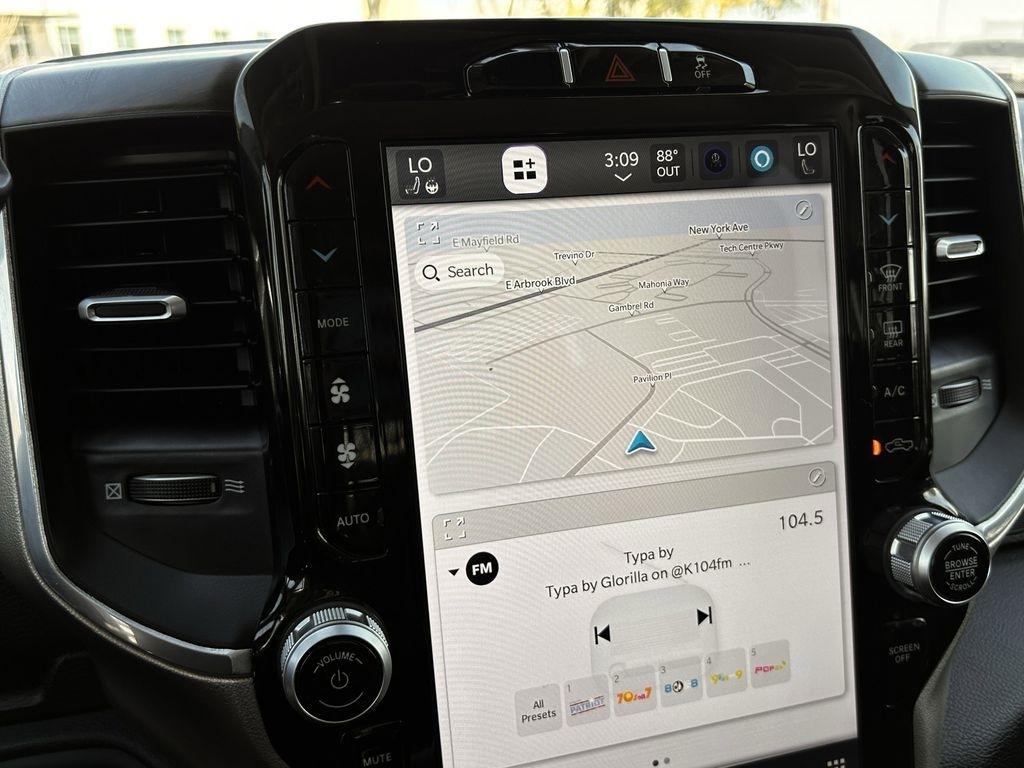 RAM 2500 Laramie Crew Cab SWB 4WD 2024