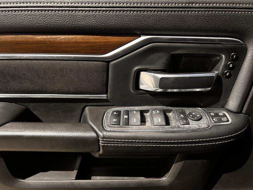 RAM 2500 Laramie Crew Cab SWB 4WD 2024