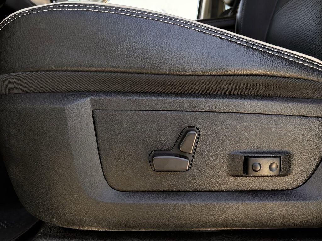 RAM 2500 Laramie Crew Cab SWB 4WD 2024