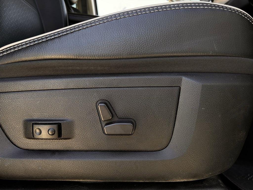 RAM 2500 Laramie Crew Cab SWB 4WD 2024