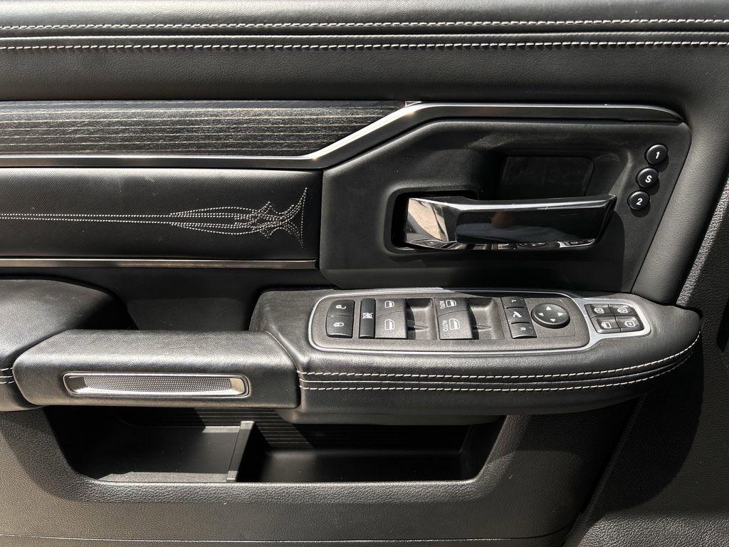 RAM 2500 Limited Mega Cab 4WD 2023