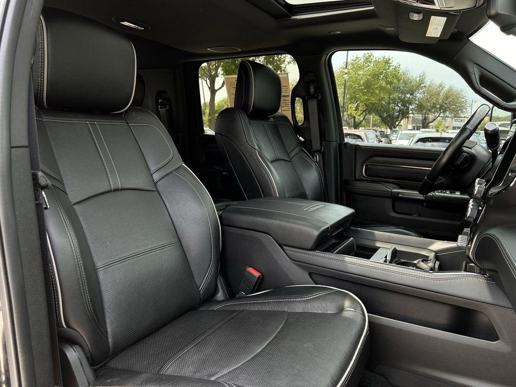 RAM 2500 Limited Mega Cab 4WD 2023