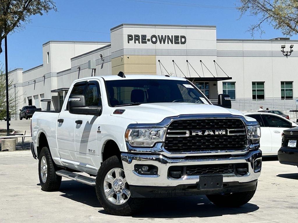 RAM 2500 Tradesman Crew Cab SWB 4WD 2024