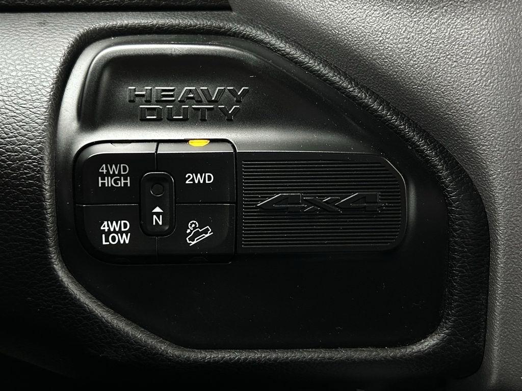 RAM 2500 Tradesman Crew Cab SWB 4WD 2024