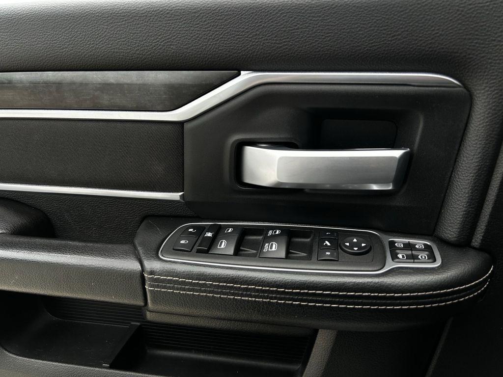 RAM 2500 Tradesman Crew Cab SWB 4WD 2024