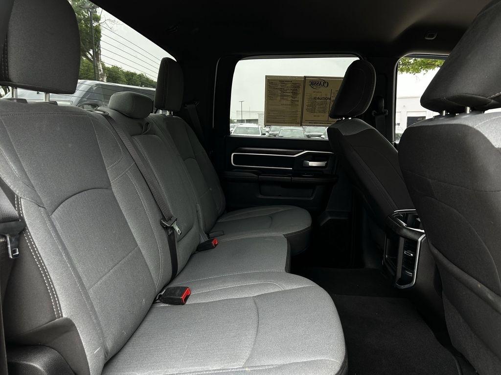 RAM 2500 Tradesman Crew Cab SWB 4WD 2024