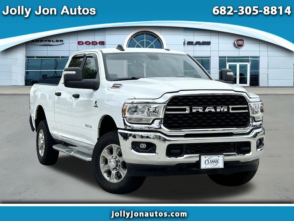 RAM 2500 Tradesman Crew Cab SWB 4WD 2024
