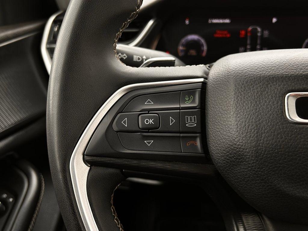 Jeep Grand Cherokee L Laredo 2023