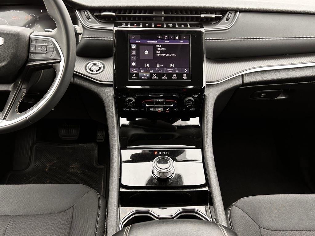 Jeep Grand Cherokee L Laredo 2023