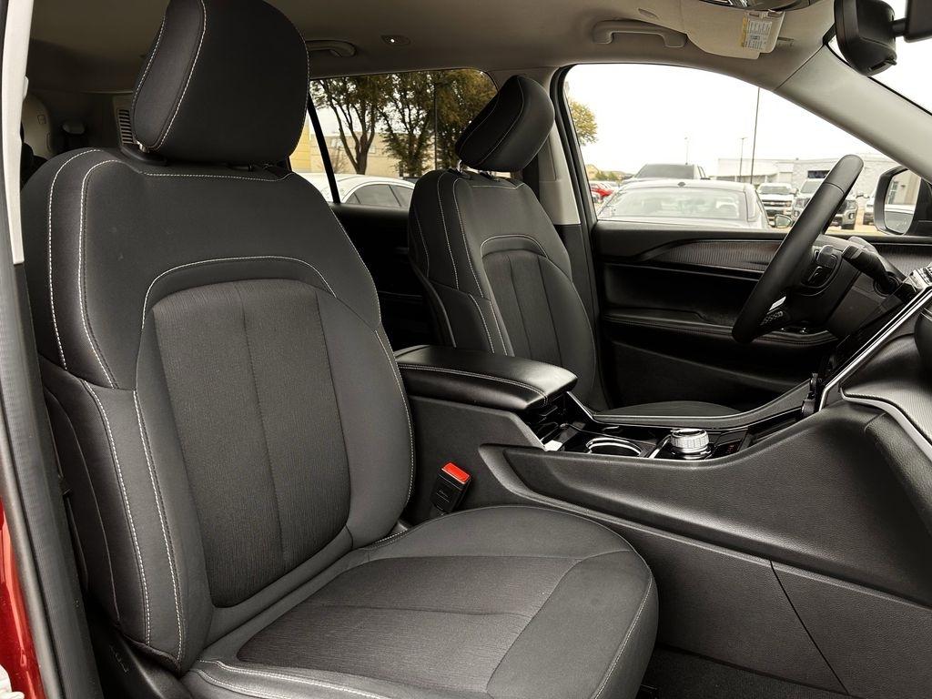 Jeep Grand Cherokee L Laredo 2023