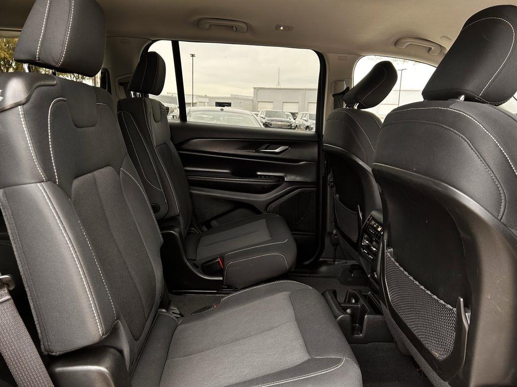 Jeep Grand Cherokee L Laredo 2023