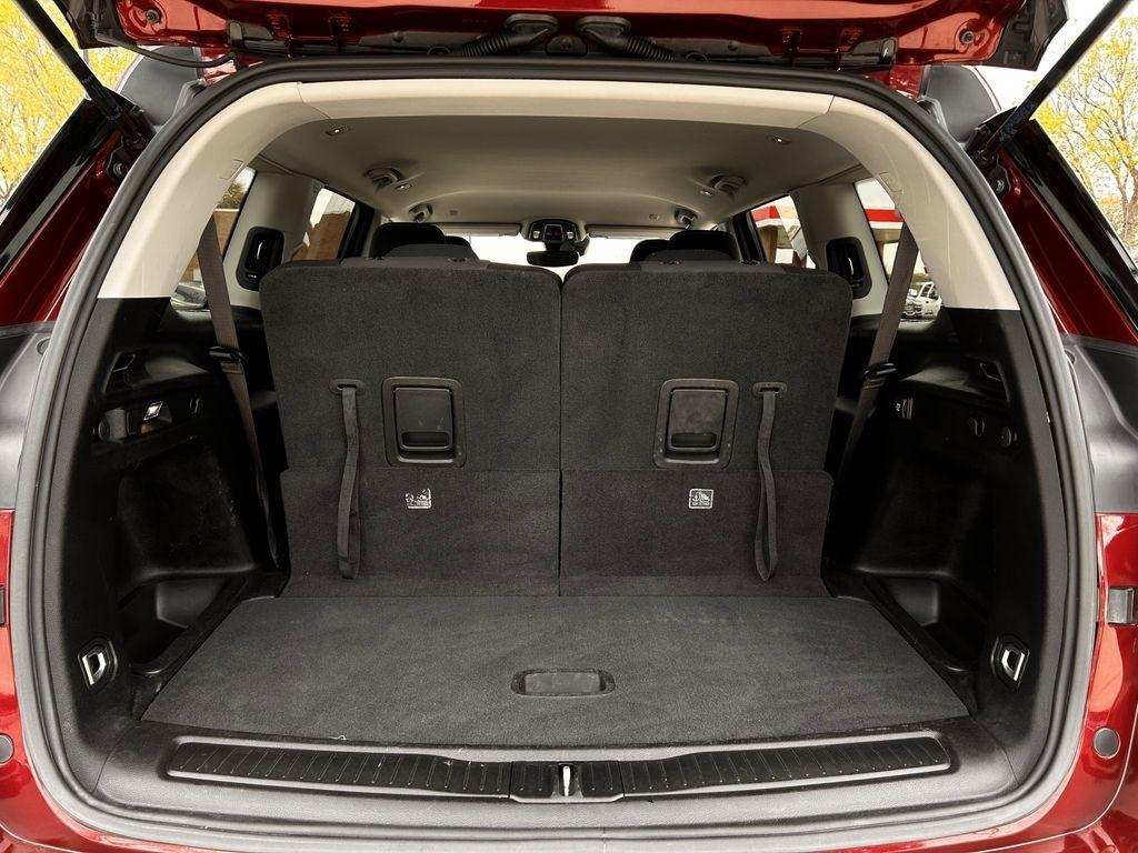 Jeep Grand Cherokee L Laredo 2023