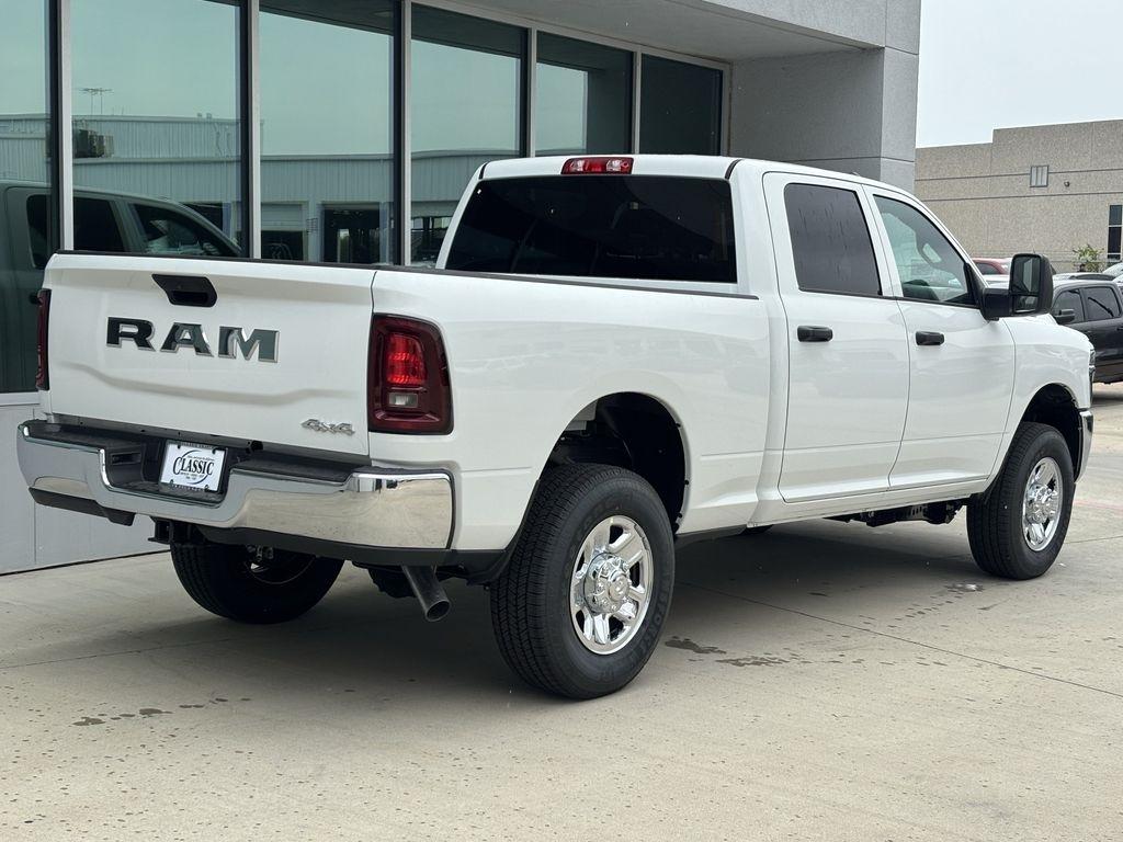 RAM 2500 Tradesman Crew Cab SWB 4WD 2026