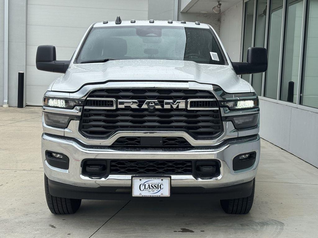 RAM 2500 Tradesman Crew Cab SWB 4WD 2026