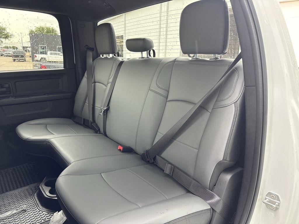 RAM 2500 Tradesman Crew Cab SWB 4WD 2026