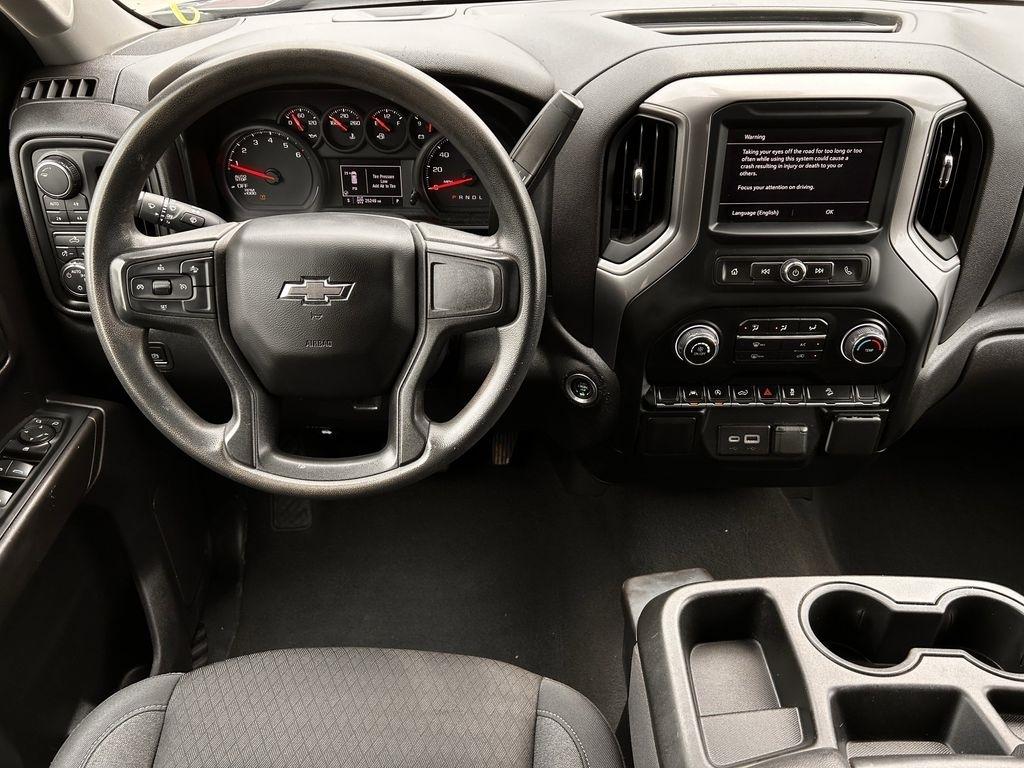 Chevrolet Silverado 1500 Trail Boss Custom Crew Cab 4WD 2024