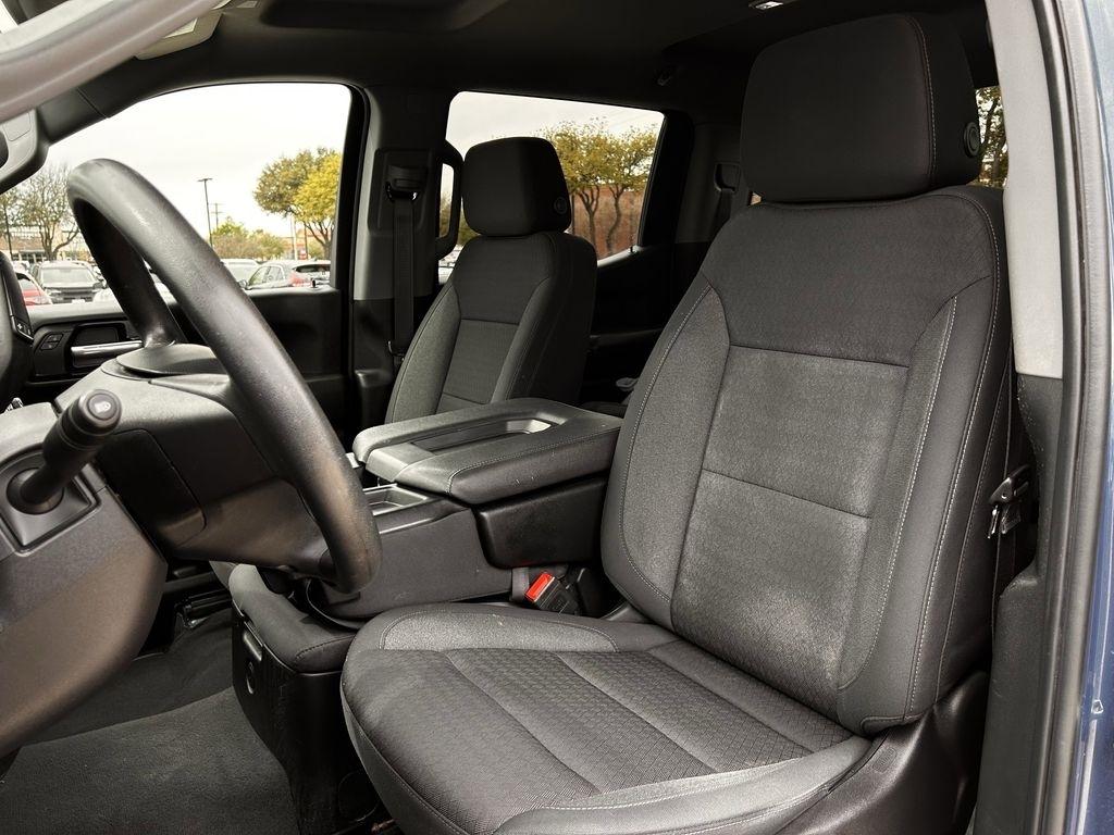 Chevrolet Silverado 1500 Trail Boss Custom Crew Cab 4WD 2024