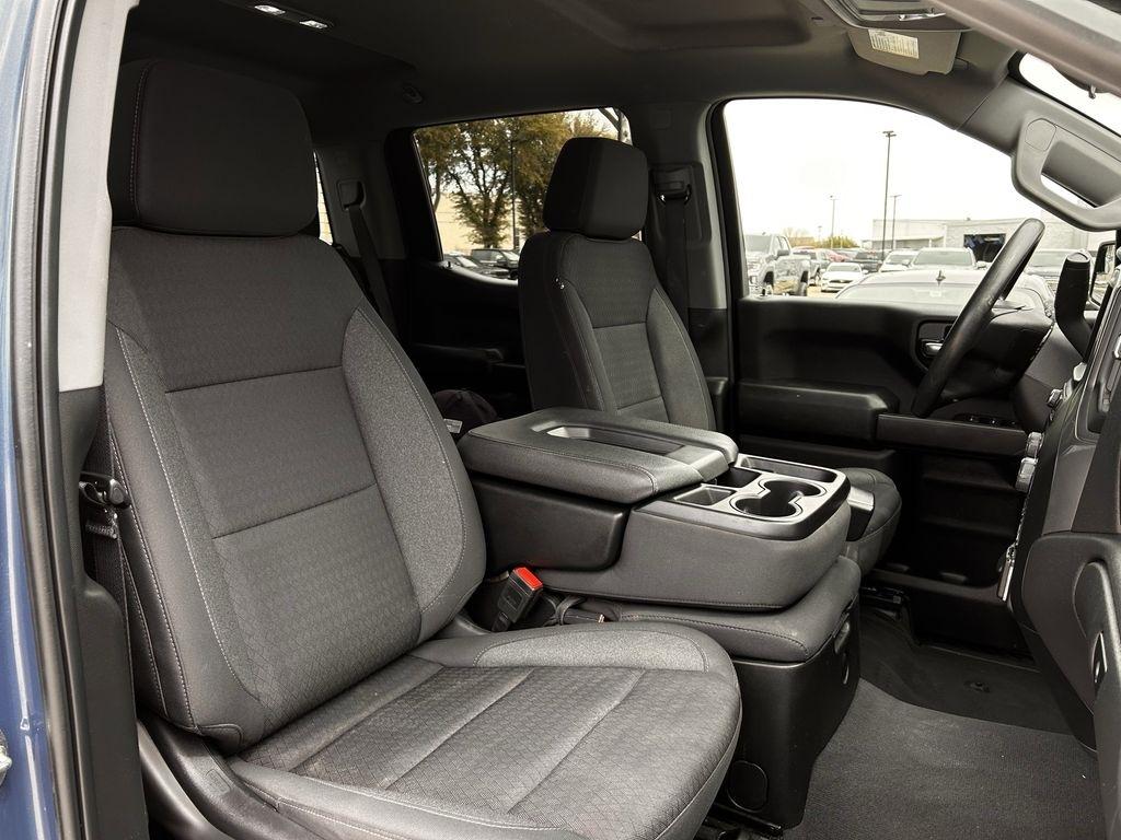 Chevrolet Silverado 1500 Trail Boss Custom Crew Cab 4WD 2024