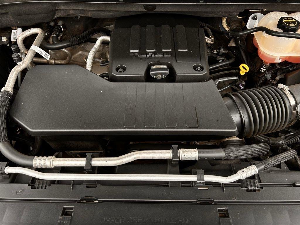 Chevrolet Silverado 1500 Trail Boss Custom Crew Cab 4WD 2024