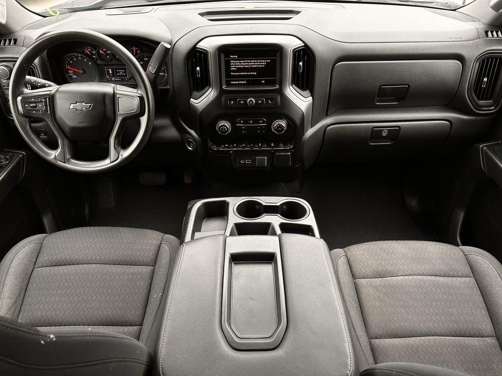Chevrolet Silverado 1500 Trail Boss Custom Crew Cab 4WD 2024