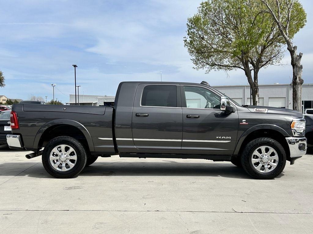 RAM 2500 Limited Mega Cab 4WD 2023