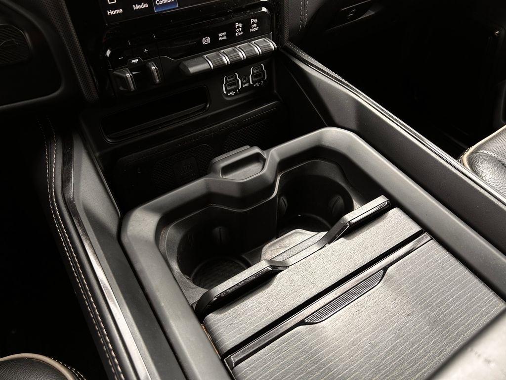 RAM 2500 Limited Mega Cab 4WD 2023