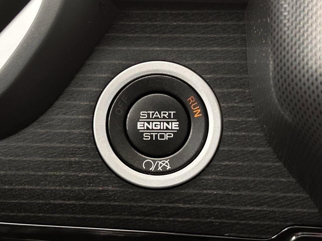 RAM 2500 Limited Mega Cab 4WD 2023