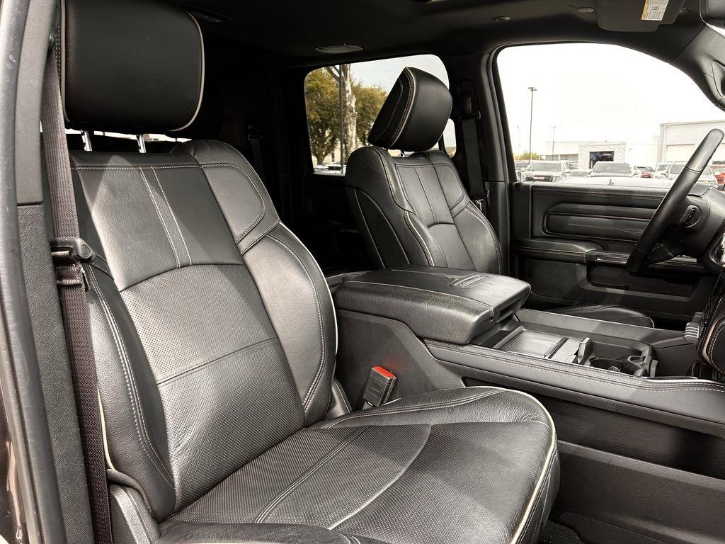 RAM 2500 Limited Mega Cab 4WD 2023