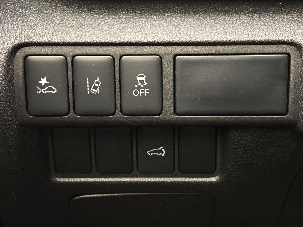 Mitsubishi Eclipse Cross SE AWD 2025