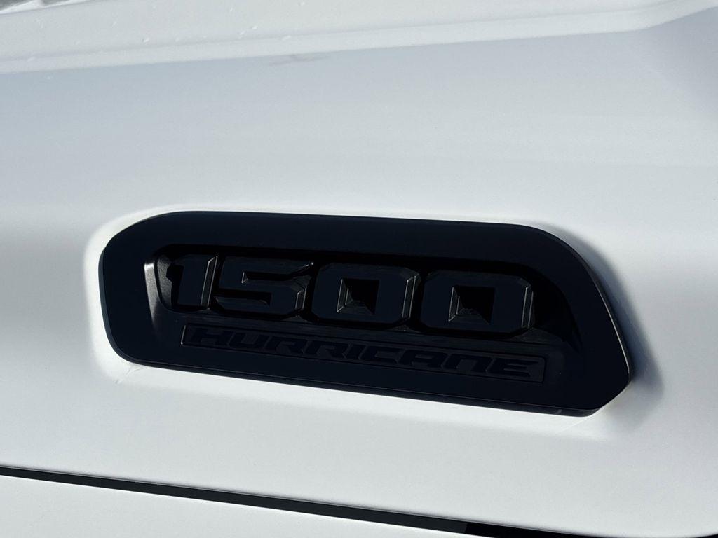 RAM 1500 Tradesman Crew Cab SWB 4WD 2026