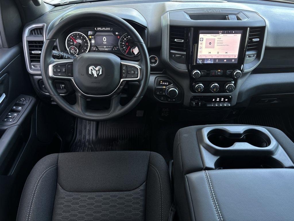 RAM 1500 Tradesman Crew Cab SWB 4WD 2026