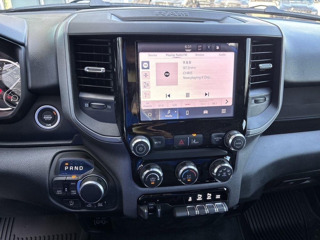 RAM 1500 Tradesman Crew Cab SWB 4WD 2026