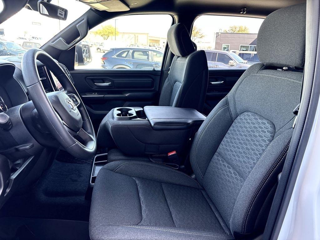 RAM 1500 Tradesman Crew Cab SWB 4WD 2026