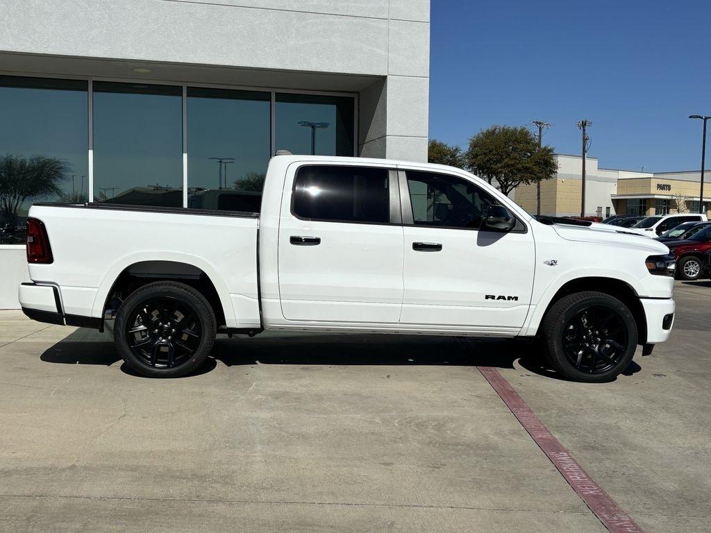 RAM 1500 Laramie Crew Cab SWB 4WD 2026