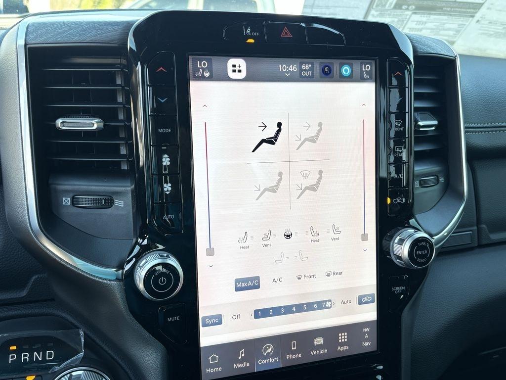 RAM 1500 Laramie Crew Cab SWB 4WD 2026