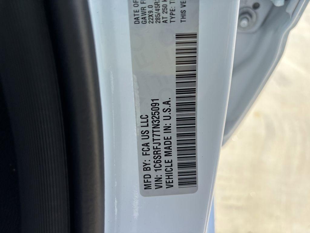 RAM 1500 Laramie Crew Cab SWB 4WD 2026