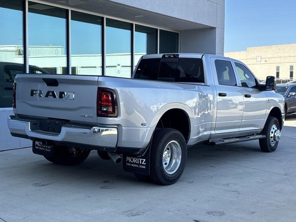 RAM 3500 Tradesman Crew Cab 4WD DRW 2026