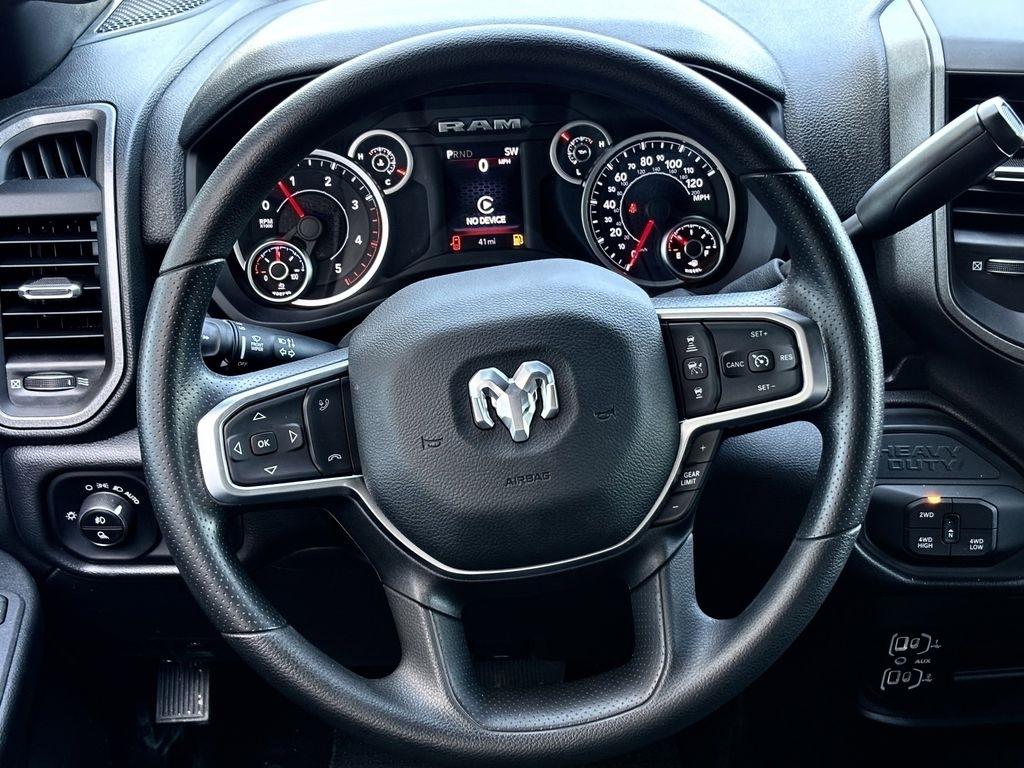 RAM 3500 Tradesman Crew Cab 4WD DRW 2026