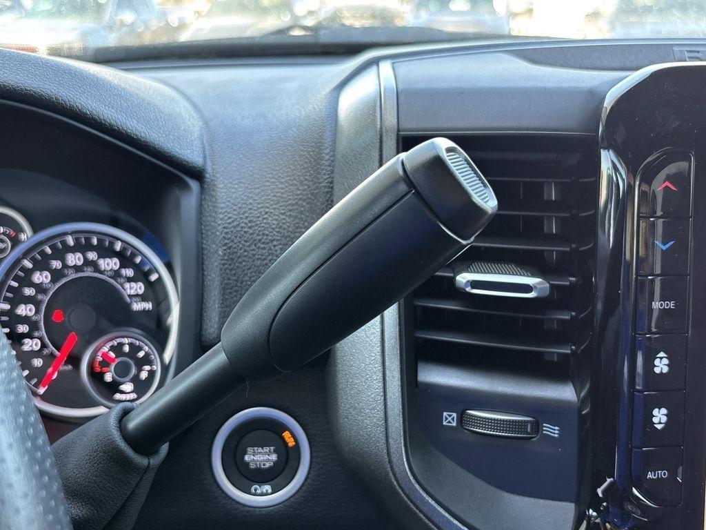 RAM 3500 Tradesman Crew Cab 4WD DRW 2026